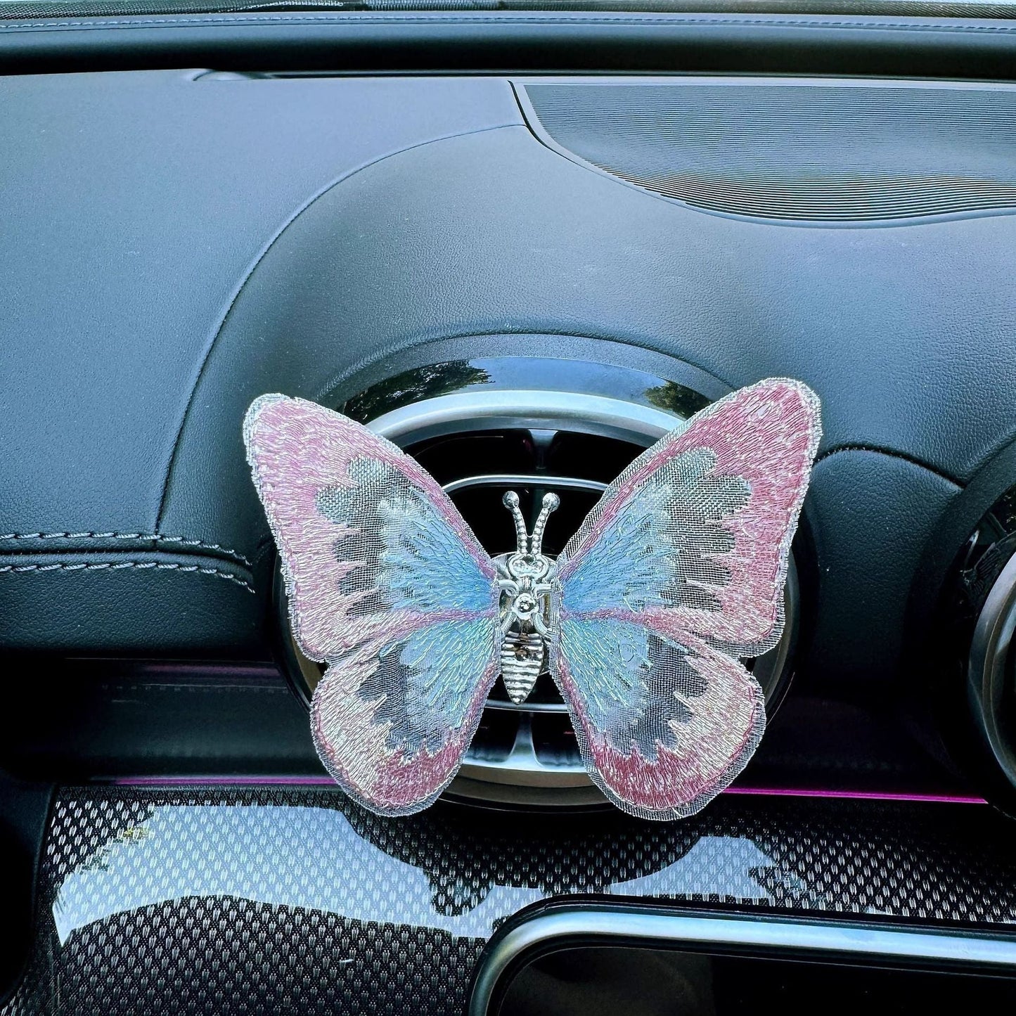 🦋Embroidery Fragrance Butterfly Decoration