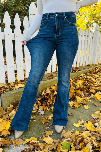 Tummy Control Booty Lifting Flare Jeans