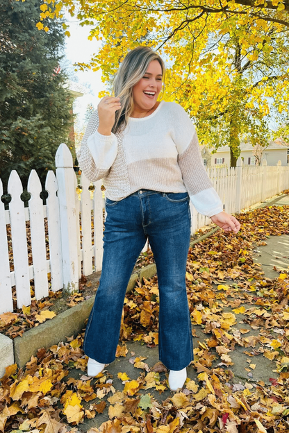 Tummy Control Booty Lifting Flare Jeans