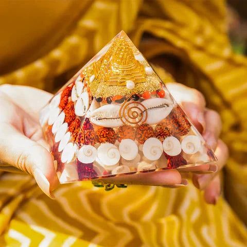 🕉 Laxmi Pyramid - for Wealth, Financial Stability & Prosperity