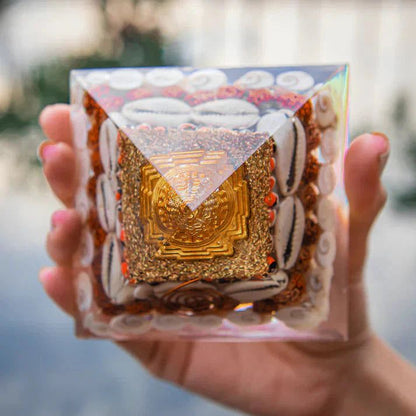 🕉 Laxmi Pyramid - for Wealth, Financial Stability & Prosperity